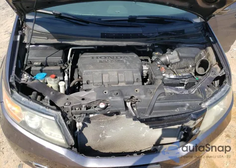 2015 Honda Odyssey Touring z USA, uszkodzony, nr VIN 5FNRL5H93FB085389